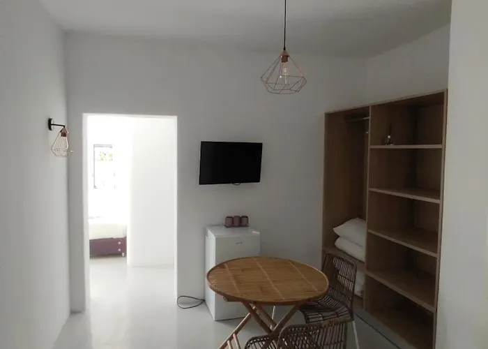 Ftelia Breeze Hotel *