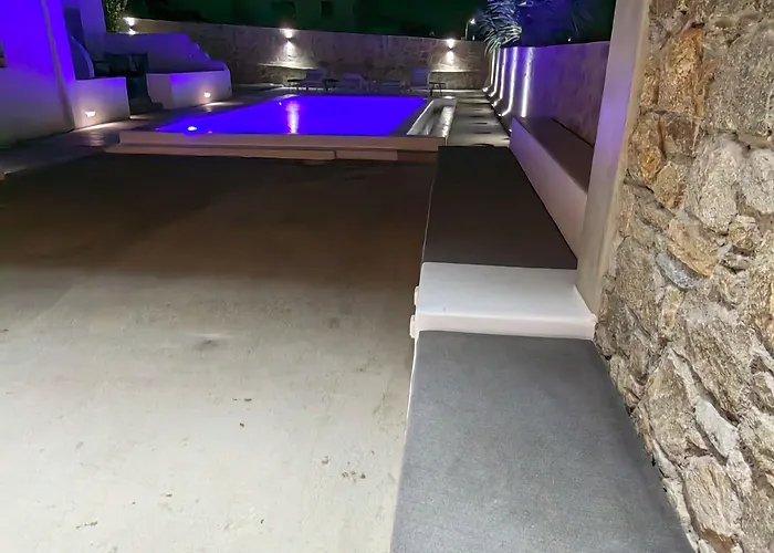 Ftelia Breeze Hotel *